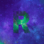 Fahl grün schimmerndes R in violetter Sternenlandschaft