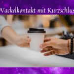 Überschrift "Wackelkontakt mit Kurzschluss" über einem Bild einer Hand, die einer anderen einen Coffee-to-Go-Becher reicht, vor einem lila Galaxyhintergrund
