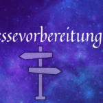 zwei Bilder einer Buchmesse, dazwischen das Wort "Messevorbereitung" und eine Wegweiser-GFrafik, im Hintergrund lila Galaxy